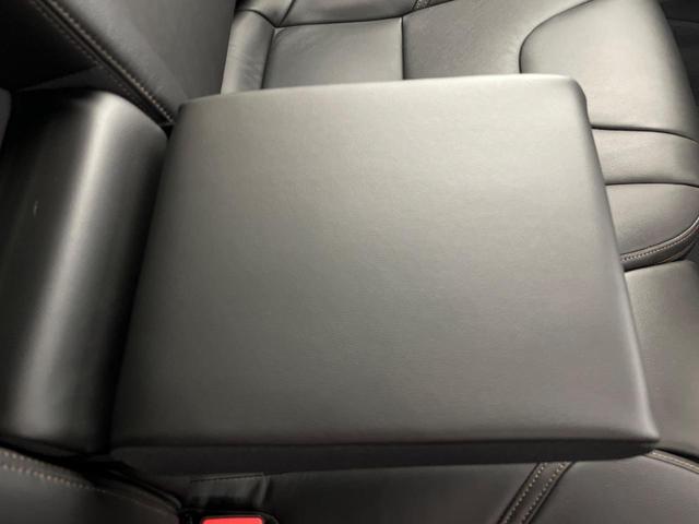 Ｖ４０ クロスカントリー　Ｄ４　サマム　ディーゼル　黒革シート　ｈａｒｍａｎ／ｋａｒｄｏｎ　禁煙車　インテリセーフ　シートヒーター　メモリー機能付パワーシート　バックカメラ　Ｂｌｕｅｔｏｏｔｈ　フルセグＴＶ　トールハンマーＬＥＤヘッドライト（27枚目）