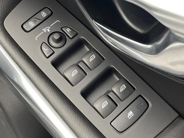 Ｖ４０ クロスカントリー　Ｄ４　サマム　ディーゼル　黒革シート　ｈａｒｍａｎ／ｋａｒｄｏｎ　禁煙車　インテリセーフ　シートヒーター　メモリー機能付パワーシート　バックカメラ　Ｂｌｕｅｔｏｏｔｈ　フルセグＴＶ　トールハンマーＬＥＤヘッドライト（29枚目）