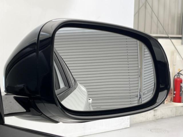 Ｖ４０ クロスカントリー　Ｄ４　サマム　ディーゼル　黒革シート　ｈａｒｍａｎ／ｋａｒｄｏｎ　禁煙車　インテリセーフ　シートヒーター　メモリー機能付パワーシート　バックカメラ　Ｂｌｕｅｔｏｏｔｈ　フルセグＴＶ　トールハンマーＬＥＤヘッドライト（31枚目）