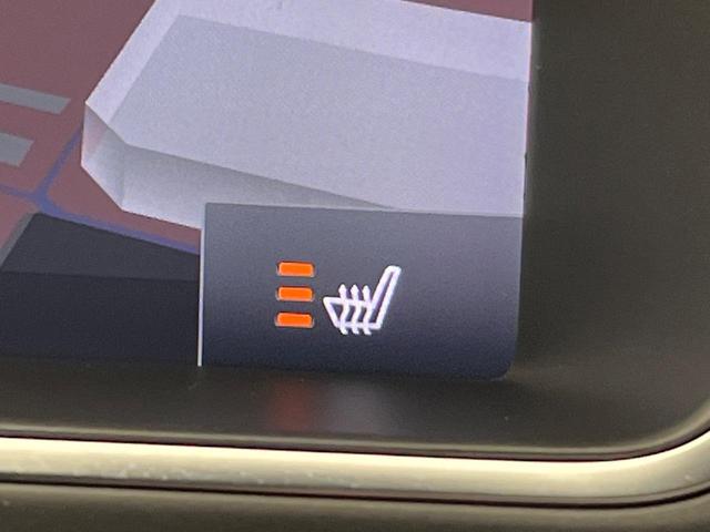 Ｖ４０ クロスカントリー　Ｄ４　サマム　ディーゼル　黒革シート　ｈａｒｍａｎ／ｋａｒｄｏｎ　禁煙車　インテリセーフ　シートヒーター　メモリー機能付パワーシート　バックカメラ　Ｂｌｕｅｔｏｏｔｈ　フルセグＴＶ　トールハンマーＬＥＤヘッドライト（43枚目）