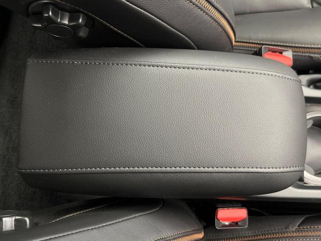 Ｖ４０ クロスカントリー　Ｄ４　サマム　ディーゼル　黒革シート　ｈａｒｍａｎ／ｋａｒｄｏｎ　禁煙車　インテリセーフ　シートヒーター　メモリー機能付パワーシート　バックカメラ　Ｂｌｕｅｔｏｏｔｈ　フルセグＴＶ　トールハンマーＬＥＤヘッドライト（51枚目）