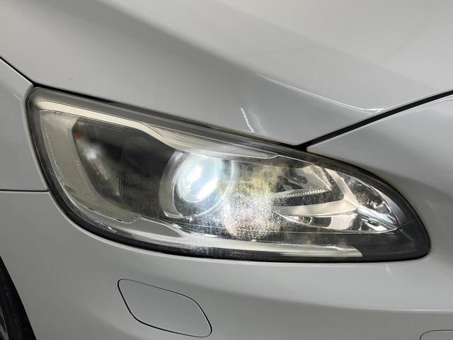 Ｖ６０ Ｄ４　Ｒデザイン　純正ナビ　ディーゼル　メモリー機能付きパワーシート　ブラインドスポットインフォメーション　本革シート　Ｂｌｕｅｔｏｏｔｈ　ＨＩＤヘッドライト　純正１８インチアルミホイール（57枚目）