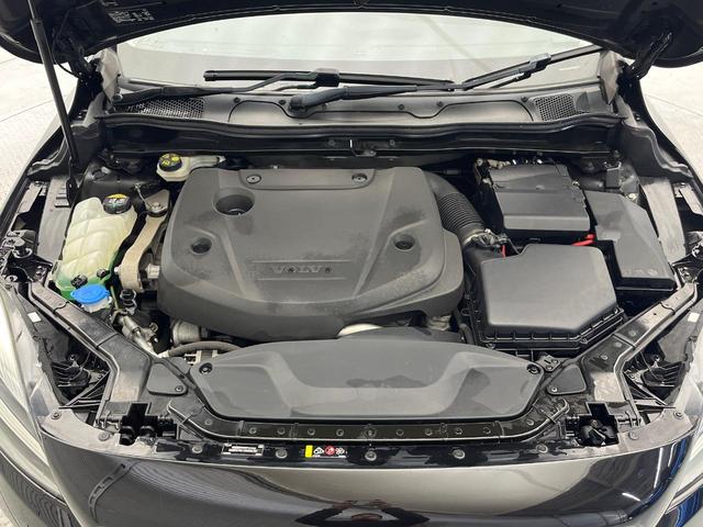 V40 D4 インスクリプション 純正ナビ 黒革シート harman/kardon パイロットアシスト バックカメラ LEDヘッドライト ブラインドスポットインフォメーション 純正17インチアルミホイール ETC(21枚目)