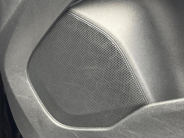 V40 D4 インスクリプション 純正ナビ 黒革シート harman/kardon パイロットアシスト バックカメラ LEDヘッドライト ブラインドスポットインフォメーション 純正17インチアルミホイール ETC(44枚目)