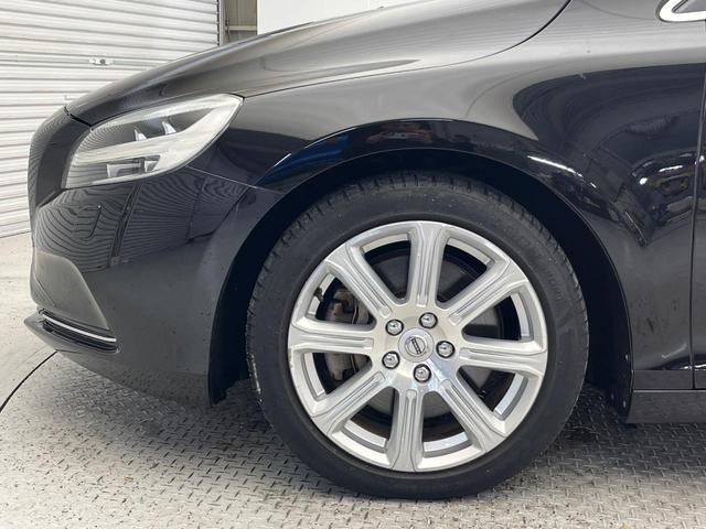 V40 D4 インスクリプション 純正ナビ 黒革シート harman/kardon パイロットアシスト バックカメラ LEDヘッドライト ブラインドスポットインフォメーション 純正17インチアルミホイール ETC(45枚目)