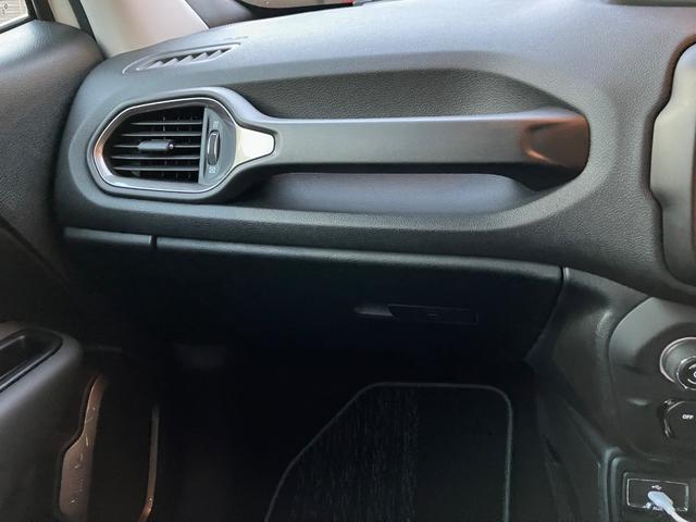 お車の詳細につきましては、店舗までお気軽にお問い合わせくださいませ。ＪＥＥＰ正規ディーラーＪＥＥＰ岡山　無料電話００６６ー９７１１ー６７４３４０（携帯）お気軽に♪