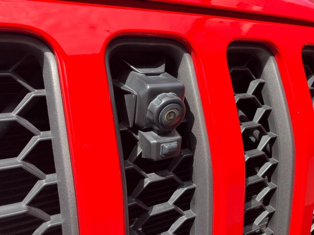 ジープ・ラングラーアンリミテッド ルビコン 認定中古車 新車保証付き 弊社元試乗車 アップルカープレイ対応 Bluetoothオーディオ 衝突被害軽減ブレーキ バックカメラ 前後障害物センサー(13枚目)