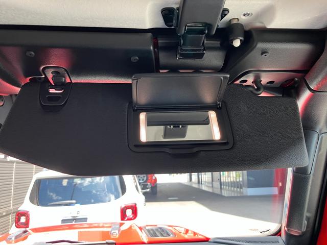 ジープ・ラングラーアンリミテッド ルビコン 認定中古車 新車保証付き 弊社元試乗車 アップルカープレイ対応 Bluetoothオーディオ 衝突被害軽減ブレーキ バックカメラ 前後障害物センサー(29枚目)
