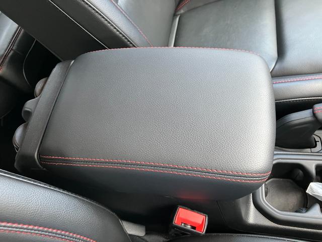 ジープ・ラングラーアンリミテッド ルビコン 認定中古車 新車保証付き 弊社元試乗車 アップルカープレイ対応 Bluetoothオーディオ 衝突被害軽減ブレーキ バックカメラ 前後障害物センサー(51枚目)