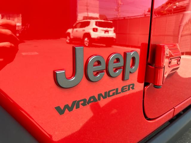 ジープ・ラングラーアンリミテッド ルビコン 認定中古車 新車保証付き 弊社元試乗車 アップルカープレイ対応 Bluetoothオーディオ 衝突被害軽減ブレーキ バックカメラ 前後障害物センサー(59枚目)