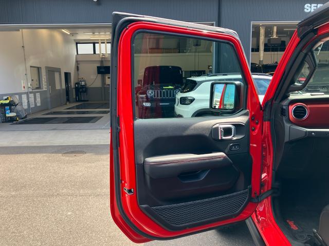 ジープ・ラングラーアンリミテッド ルビコン 認定中古車 新車保証付き 弊社元試乗車 アップルカープレイ対応 Bluetoothオーディオ 衝突被害軽減ブレーキ バックカメラ 前後障害物センサー(67枚目)