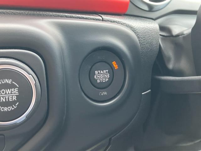 ジープ・ラングラーアンリミテッド ルビコン 認定中古車 新車保証付き 弊社元試乗車 アップルカープレイ対応 Bluetoothオーディオ 衝突被害軽減ブレーキ バックカメラ 前後障害物センサー(70枚目)