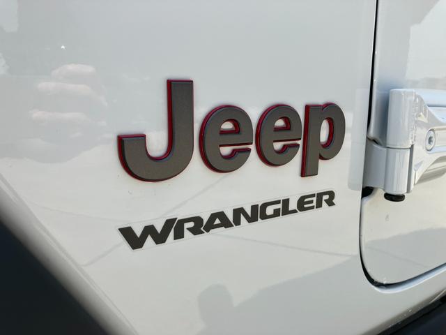 ジープ・ラングラーアンリミテッド ルビコン 認定中古車 新車保証付き 弊社元試乗車 アップルカープレイ対応 Bluetoothオーディオ 衝突被害軽減ブレーキ バックカメラ 前後障害物センサー(23枚目)