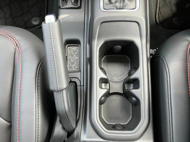 ジープ・ラングラーアンリミテッド ルビコン 認定中古車 新車保証付き 弊社元試乗車 アップルカープレイ対応 Bluetoothオーディオ 衝突被害軽減ブレーキ バックカメラ 前後障害物センサー(30枚目)