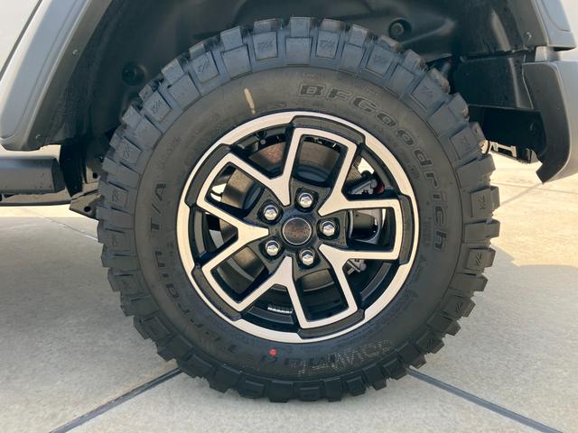 ジープ・ラングラーアンリミテッド ルビコン 認定中古車 新車保証付き 弊社元試乗車 アップルカープレイ対応 Bluetoothオーディオ 衝突被害軽減ブレーキ バックカメラ 前後障害物センサー(33枚目)