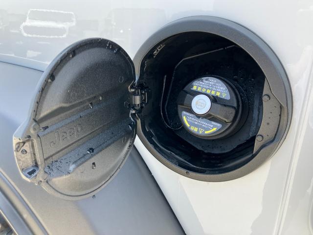 ジープ・ラングラーアンリミテッド ルビコン 認定中古車 新車保証付き 弊社元試乗車 アップルカープレイ対応 Bluetoothオーディオ 衝突被害軽減ブレーキ バックカメラ 前後障害物センサー(64枚目)