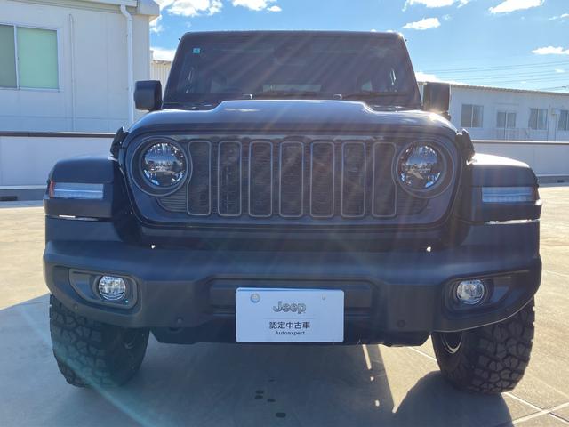ジープ・ラングラーアンリミテッド ルビコン 認定中古車 新車保証付き 弊社元試乗車 アップルカープレイ対応 Bluetoothオーディオ 衝突被害軽減ブレーキ バックカメラ 前後障害物センサー(2枚目)