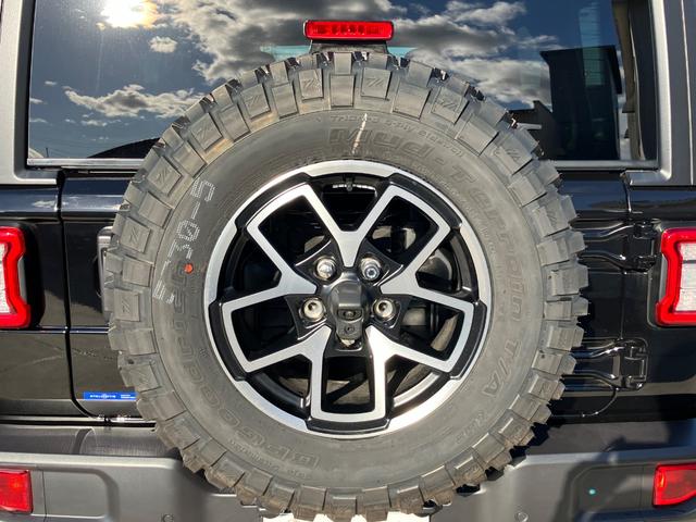 ジープ・ラングラーアンリミテッド ルビコン 認定中古車 新車保証付き 弊社元試乗車 アップルカープレイ対応 Bluetoothオーディオ 衝突被害軽減ブレーキ バックカメラ 前後障害物センサー(3枚目)