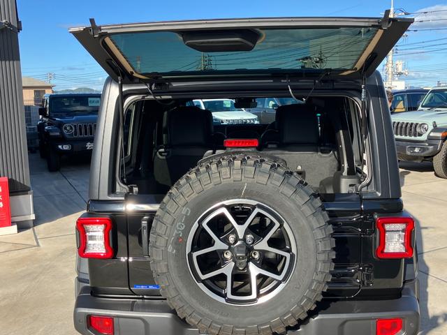 ジープ・ラングラーアンリミテッド ルビコン 認定中古車 新車保証付き 弊社元試乗車 アップルカープレイ対応 Bluetoothオーディオ 衝突被害軽減ブレーキ バックカメラ 前後障害物センサー(16枚目)