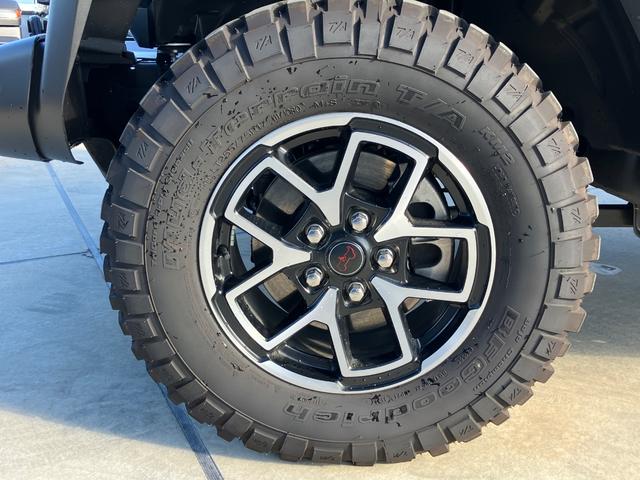 ジープ・ラングラーアンリミテッド ルビコン 認定中古車 新車保証付き 弊社元試乗車 アップルカープレイ対応 Bluetoothオーディオ 衝突被害軽減ブレーキ バックカメラ 前後障害物センサー(33枚目)