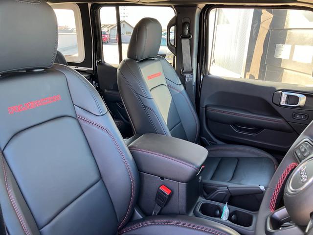 ジープ・ラングラーアンリミテッド ルビコン 認定中古車 新車保証付き 弊社元試乗車 アップルカープレイ対応 Bluetoothオーディオ 衝突被害軽減ブレーキ バックカメラ 前後障害物センサー(68枚目)