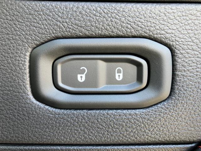 ジープ・ラングラーアンリミテッド ルビコン 認定中古車 新車保証付き 弊社元試乗車 アップルカープレイ対応 Bluetoothオーディオ 衝突被害軽減ブレーキ バックカメラ 前後障害物センサー(77枚目)