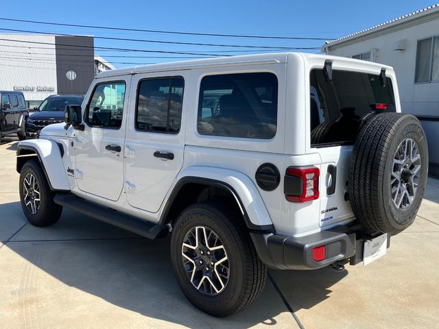 ジープ・ラングラーアンリミテッド サハラ 認定中古車 新車保証付き 弊社元試乗車 アップルカープレイ対応 Bluetoothオーディオ 衝突被害軽減ブレーキ バックカメラ 前後障害物センサー(34枚目)