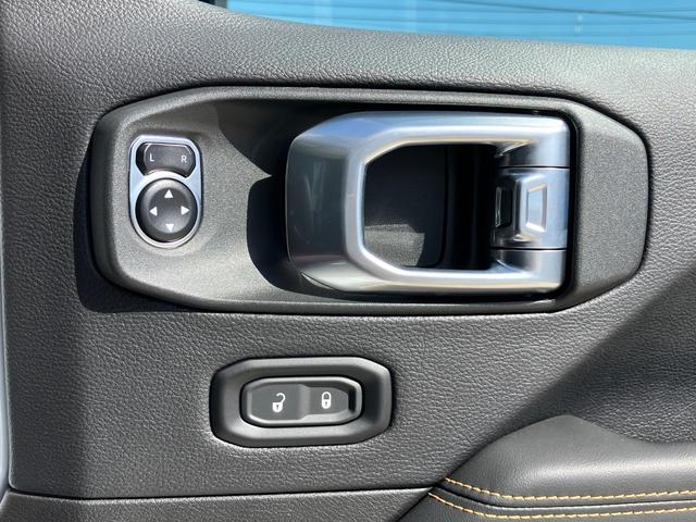 ジープ・ラングラーアンリミテッド サハラ 認定中古車 新車保証付き 弊社元試乗車 アップルカープレイ対応 Bluetoothオーディオ 衝突被害軽減ブレーキ バックカメラ 前後障害物センサー(63枚目)