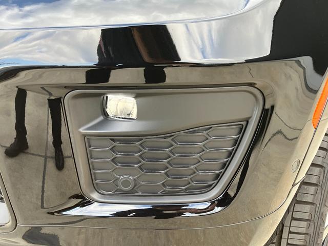 ジープ・グランドチェロキー４ｘｅ ３０ｔｈアニバーサリーエディション　認定中古車　　新車保証付き　弊社元試乗車　アップルカープレイ対応　Ｂｌｕｅｔｏｏｔｈオーディオ　衝突被害軽減ブレーキ　バックカメラ　前後障害物センサー（9枚目）