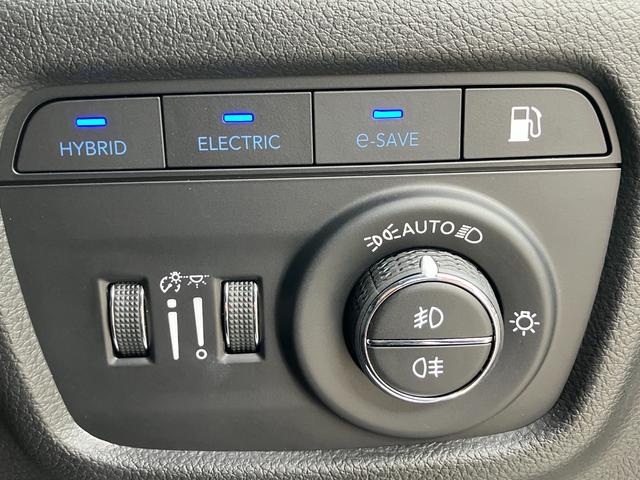 ジープ・グランドチェロキー４ｘｅ ３０ｔｈアニバーサリーエディション　認定中古車　　新車保証付き　弊社元試乗車　アップルカープレイ対応　Ｂｌｕｅｔｏｏｔｈオーディオ　衝突被害軽減ブレーキ　バックカメラ　前後障害物センサー（18枚目）