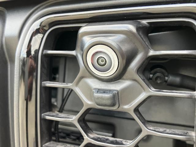 ジープ・グランドチェロキー４ｘｅ ３０ｔｈアニバーサリーエディション　認定中古車　　新車保証付き　弊社元試乗車　アップルカープレイ対応　Ｂｌｕｅｔｏｏｔｈオーディオ　衝突被害軽減ブレーキ　バックカメラ　前後障害物センサー（23枚目）