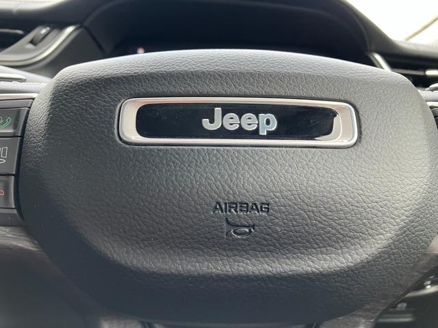 ジープ・グランドチェロキー４ｘｅ ３０ｔｈアニバーサリーエディション　認定中古車　　新車保証付き　弊社元試乗車　アップルカープレイ対応　Ｂｌｕｅｔｏｏｔｈオーディオ　衝突被害軽減ブレーキ　バックカメラ　前後障害物センサー（34枚目）