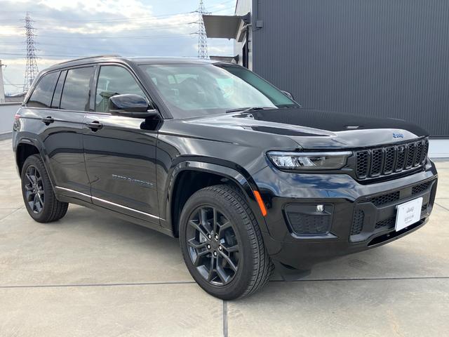 ジープ・グランドチェロキー４ｘｅ ３０ｔｈアニバーサリーエディション　認定中古車　　新車保証付き　弊社元試乗車　アップルカープレイ対応　Ｂｌｕｅｔｏｏｔｈオーディオ　衝突被害軽減ブレーキ　バックカメラ　前後障害物センサー（52枚目）