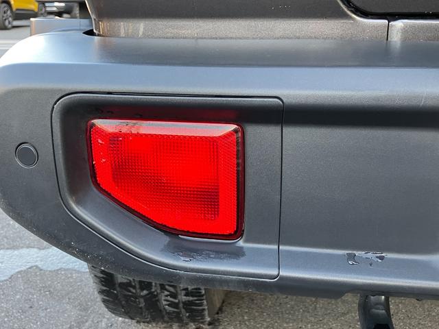 本国と同様の教育を受けたＪＥＥＰ専門のメカニックが、新車登録月から経過月数、走行距離に応じて、整備内容を３段階に設定。最大で１００項目の点検整備を実施したあとにご納車させていただきます。詳細はお気軽に