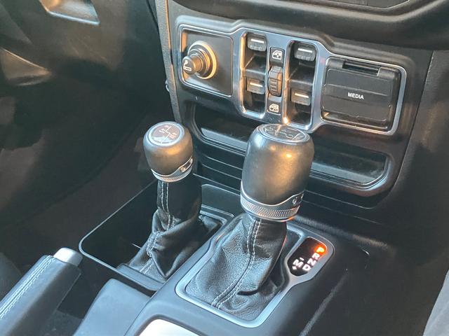 お車のお問合せはＪＥＥＰ正規ディーラーＪＥＥＰ岡山　無料電話００６６ー９７１１ー６７４３４０（携帯可）までお気軽にお問合せ下さい♪＾＾皆様のお問合せ、ご来店、スタッフ一同お待ちしております。