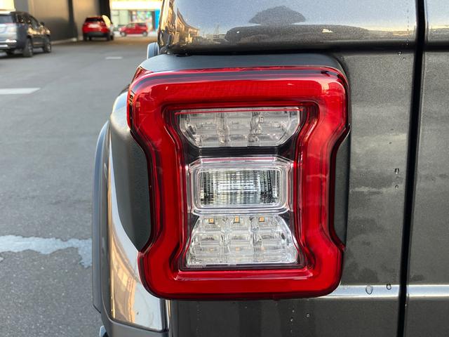 お車の詳細につきましては、店舗までお気軽にお問い合わせくださいませ。ＪＥＥＰ正規ディーラーＪＥＥＰ岡山　無料電話００６６ー９７１１ー６７４３４０（携帯）お気軽に♪