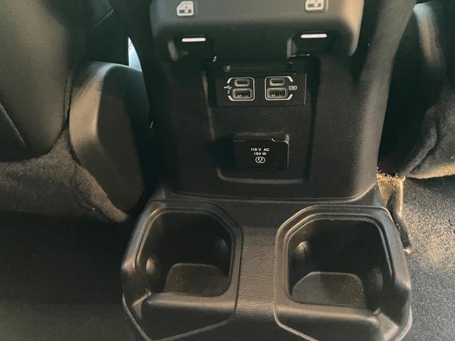 お車のお問合せはＪＥＥＰ正規ディーラーＪＥＥＰ岡山　無料電話００６６ー９７１１ー６７４３４０（携帯可）までお気軽にお問合せ下さい♪＾＾皆様のお問合せ、ご来店、スタッフ一同お待ちしております。