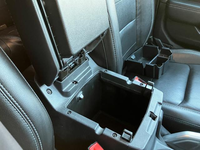 お車の詳細につきましては、店舗までお気軽にお問い合わせくださいませ。ＪＥＥＰ正規ディーラーＪＥＥＰ岡山　無料電話００６６ー９７１１ー６７４３４０（携帯）お気軽に♪