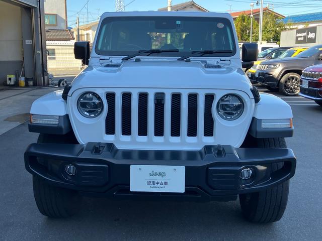 ジープ・ラングラーアンリミテッド 認定中古車 アップルカープレイ対応 Bluetoothオーディオ 衝突被害軽減ブレーキ バックカメラ 前後障害物センサー(2枚目)