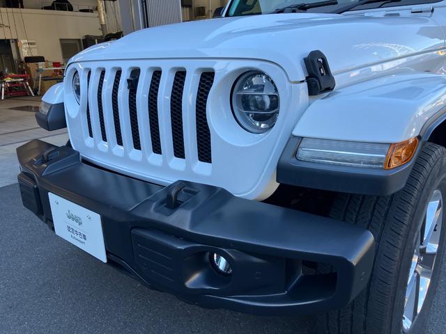 ジープ・ラングラーアンリミテッド 認定中古車 アップルカープレイ対応 Bluetoothオーディオ 衝突被害軽減ブレーキ バックカメラ 前後障害物センサー(28枚目)