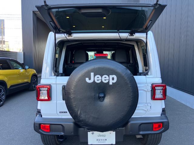 ジープ・ラングラーアンリミテッド 認定中古車 アップルカープレイ対応 Bluetoothオーディオ 衝突被害軽減ブレーキ バックカメラ 前後障害物センサー(31枚目)