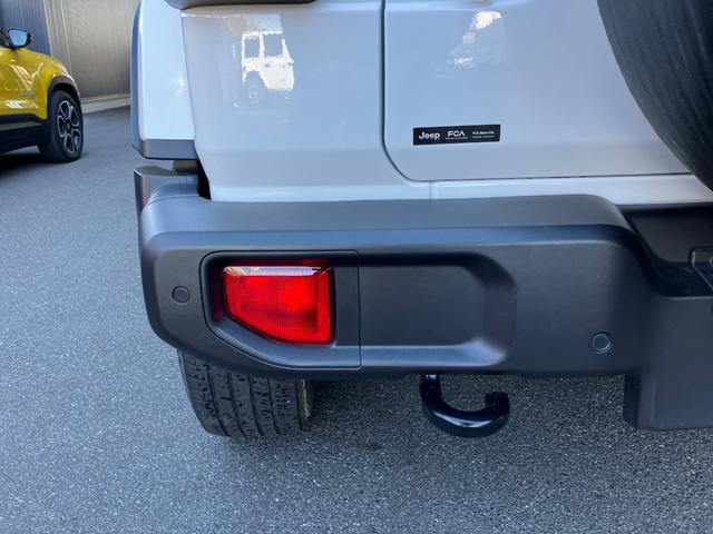 ジープ・ラングラーアンリミテッド 認定中古車 アップルカープレイ対応 Bluetoothオーディオ 衝突被害軽減ブレーキ バックカメラ 前後障害物センサー(33枚目)