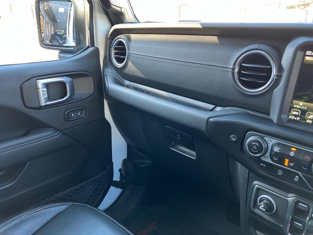 ジープ・ラングラーアンリミテッド 認定中古車 アップルカープレイ対応 Bluetoothオーディオ 衝突被害軽減ブレーキ バックカメラ 前後障害物センサー(39枚目)