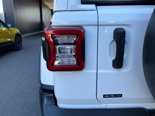 ジープ・ラングラーアンリミテッド 認定中古車 アップルカープレイ対応 Bluetoothオーディオ 衝突被害軽減ブレーキ バックカメラ 前後障害物センサー(44枚目)