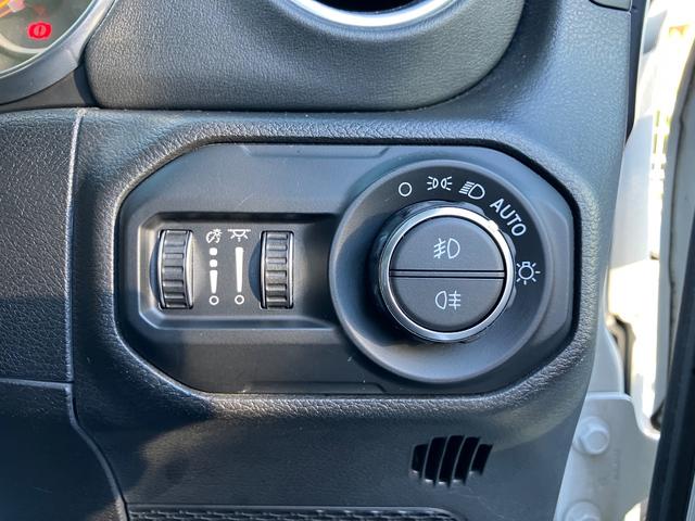 ジープ・ラングラーアンリミテッド 認定中古車 アップルカープレイ対応 Bluetoothオーディオ 衝突被害軽減ブレーキ バックカメラ 前後障害物センサー(47枚目)