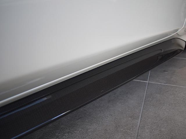 ４８８ピスタ ベースグレード　Ｆ１　ＤＣＴ　ディーラー車両・ツートンレーシングストライプ・フロントサスペンションリフト・ビアンコイタリア・走行２９００ＫＭ・フロント廻りプロテクションフィルム（14枚目）