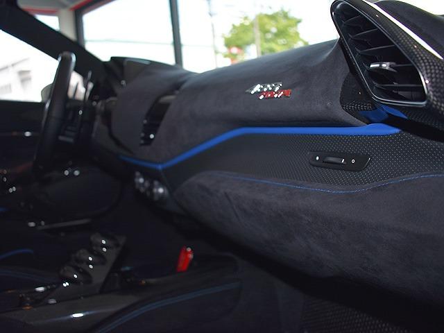 ４８８ピスタ ベースグレード　Ｆ１　ＤＣＴ　ディーラー車両・ツートンレーシングストライプ・フロントサスペンションリフト・ビアンコイタリア・走行２９００ＫＭ・フロント廻りプロテクションフィルム（34枚目）