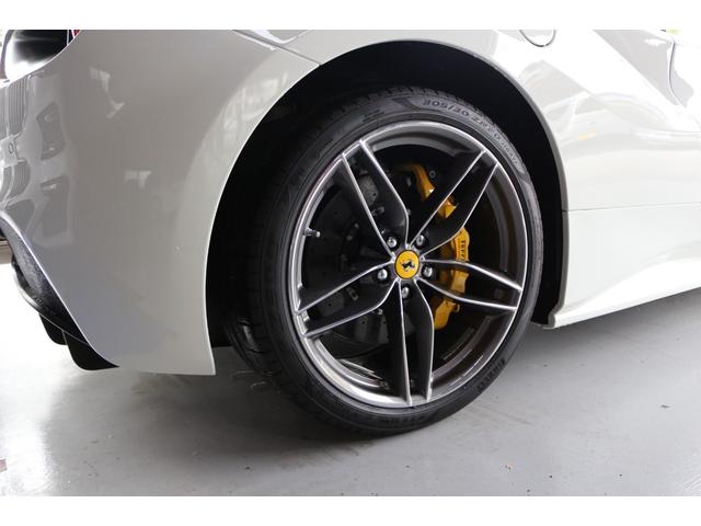 ４８８スパイダー ４８８スパイダー　Ｆ１　ＤＣＴ　４８８スパイダー　Ｆ１　ＤＣＴ　フロントリフター　２０インチ鍛造ダイヤモンドカットホイール　プレミアムサウンドシステム　カーボンサイドインテークダクト（36枚目）