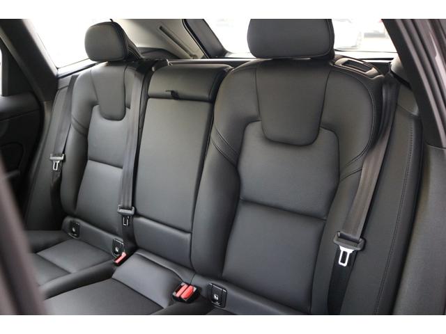 XC60 プラス B5 登録済未使用車 先進安全機能搭載(ASV) Googleナビ 360°カメラ レザーシート FRシートヒーター Appleカープレイ Androidオート ステアリングヒーター スマートキー(12枚目)