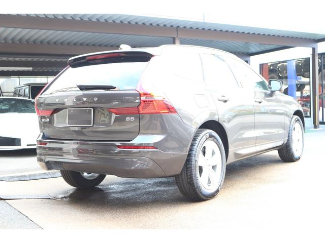 XC60 プラス B5 登録済未使用車 先進安全機能搭載(ASV) Googleナビ 360°カメラ レザーシート FRシートヒーター Appleカープレイ Androidオート ステアリングヒーター スマートキー(29枚目)